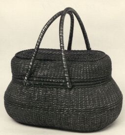 Bild: Korb zum Aufbewahren von Garnspulen