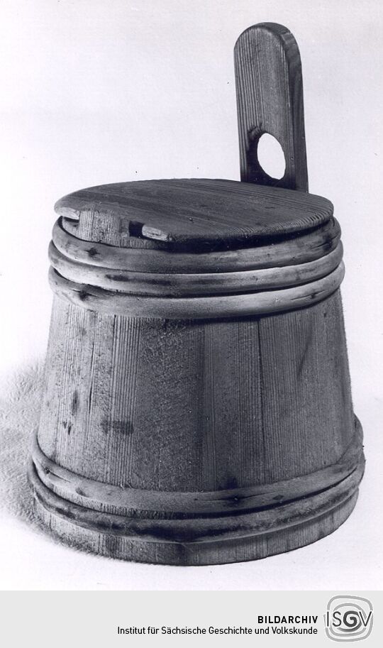 Hölzerner Wasserschöpfer