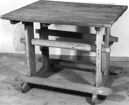 Bild: Schragentisch