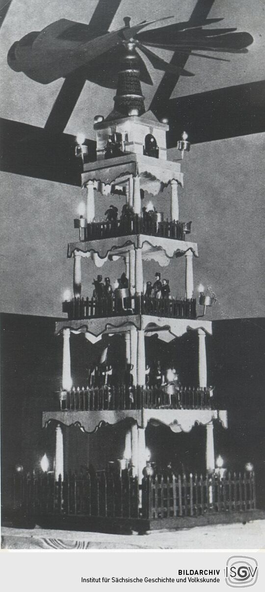 Pyramide aus Neustädtel