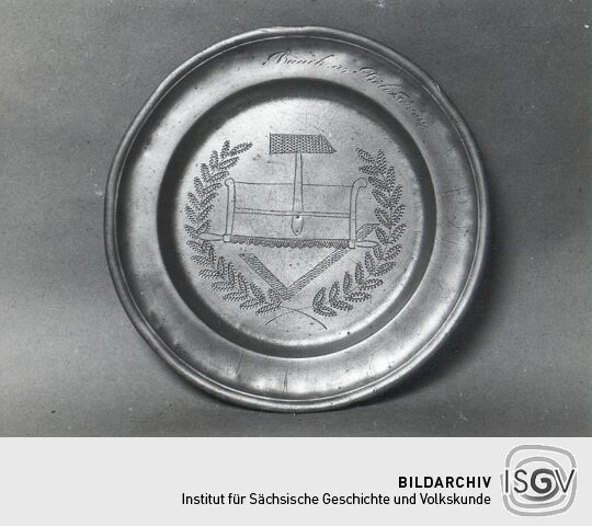 Teller im Museum Schneeberg