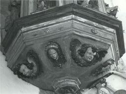 Bild: Kanzel der ehemaligen Schloßkirche Rochlitz