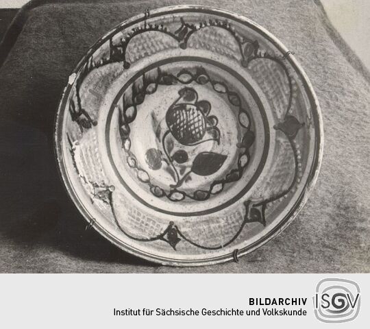 Verzierter Teller aus Zittau