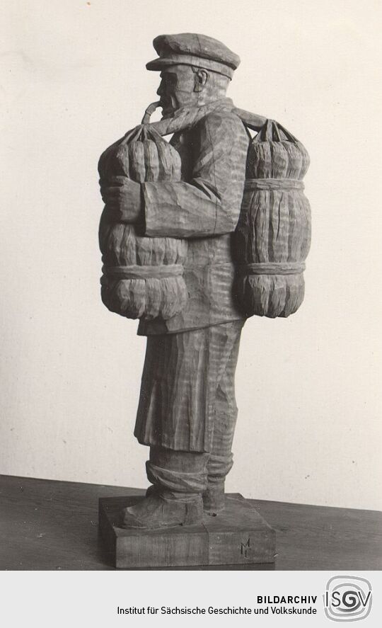 Geschnitzte Figur aus Glauchau