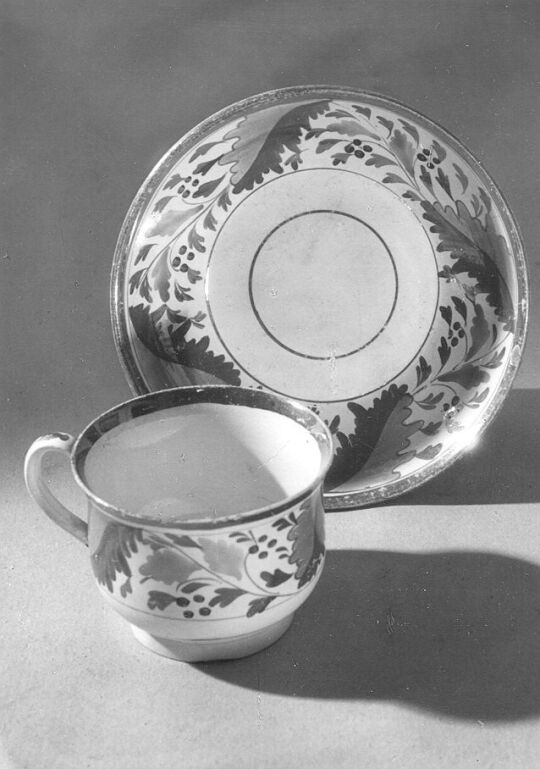 Tasse und Unterteller aus Siebenlehn