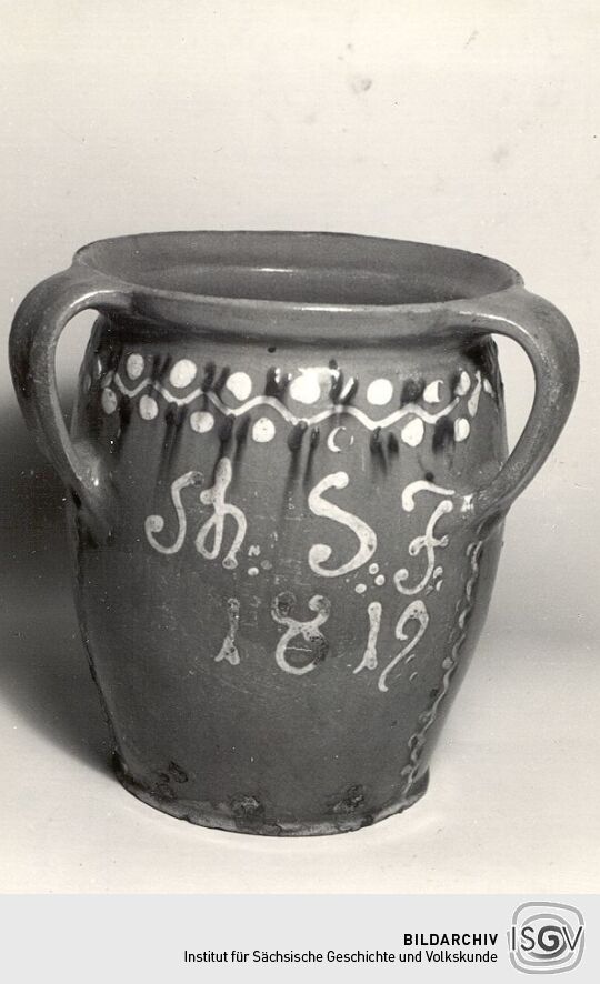 Dreihenkelkrug für Bier