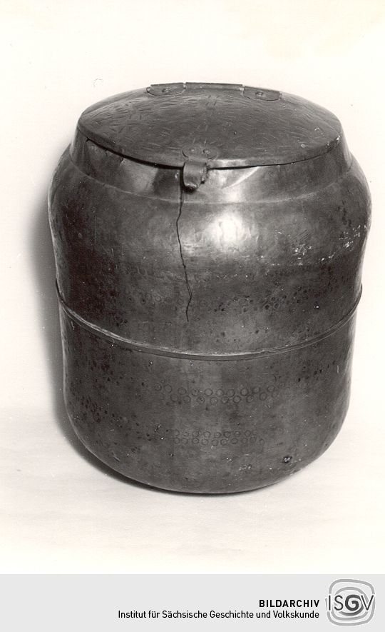 Kupfergefäß mit Deckel aus dem Heimatmuseum Oschatz