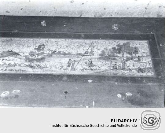 Deckelmotiv einer Lade in Herwigsdorf
