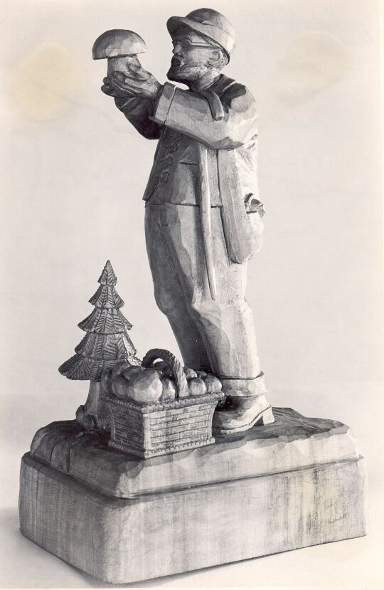 Schnitzfigur aus Lößnitz