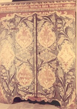 Bild: Zweitüriger Stollenschrank in Zittau