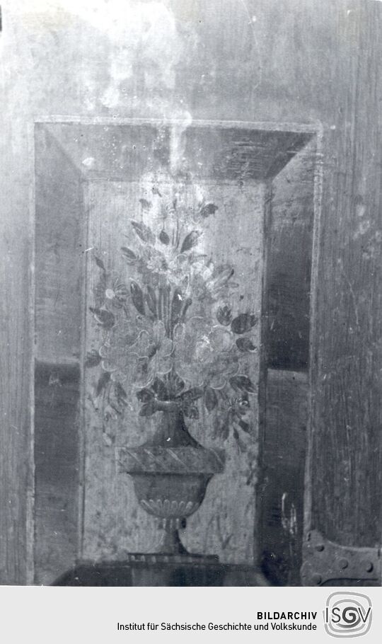 Schrank in Eckartsberg - Türrahmenfeld unten