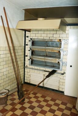 Bild: Backofen in einer ehemaligen Konditorei