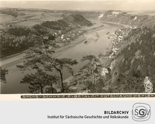 Postkarte: Blick in das Elbtal bei Pötzscha und Stadt Wehlen