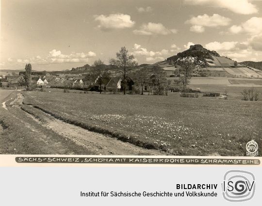 Postkarte: Schöna mit Kaiserkrone und Schrammsteinen