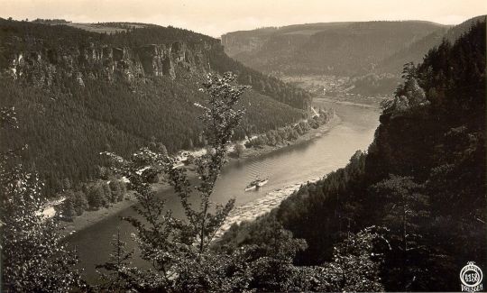 Postkarte: Schöna mit Kaiserkrone und Schrammsteinen