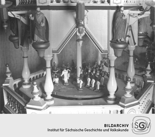Pyramide (2. Ausschnitt) in Schlettau