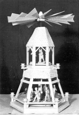 Bild: Pyramide in Schlettau