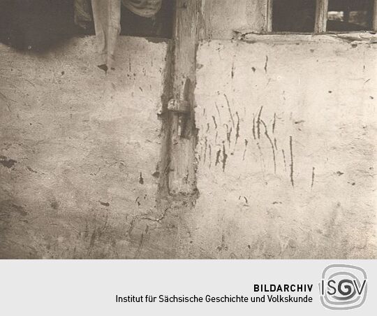 Balken im Mauerwerk eines Hauses in Döbschütz