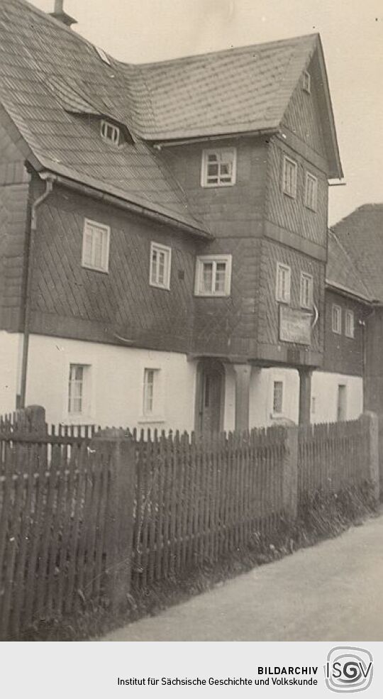 Wohnhaus mit Vorbau in Neukirch