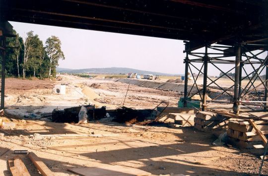 Landschaftsansicht mit Autobahnbaustelle