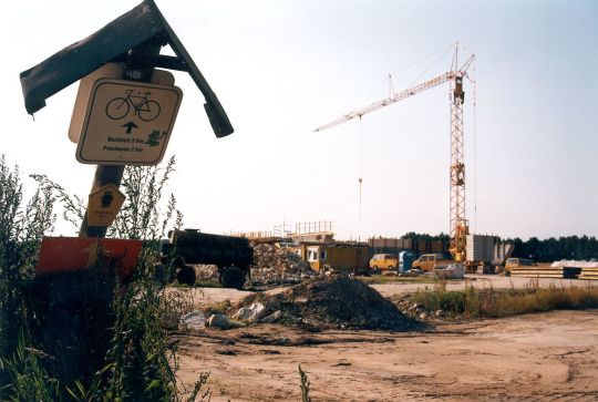 Landschaftsansicht mit Autobahnbaustelle