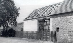 Bild: Wirtschaftsgebäude in Sabroth