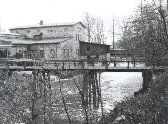 Fabrik in Tzschelln