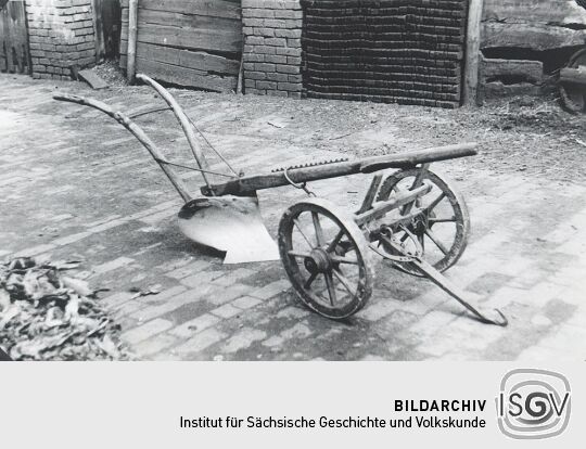 Landwirtschaftliches Arbeitsgerät in Sabrodt