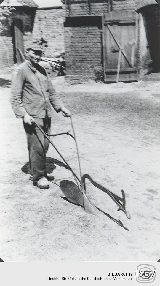 Landwirtschaftliches Arbeitsgerät in Bluno