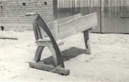 Bild: Landwirtschaftliches Arbeitsgerät in Sabrodt, Strohschneidestock