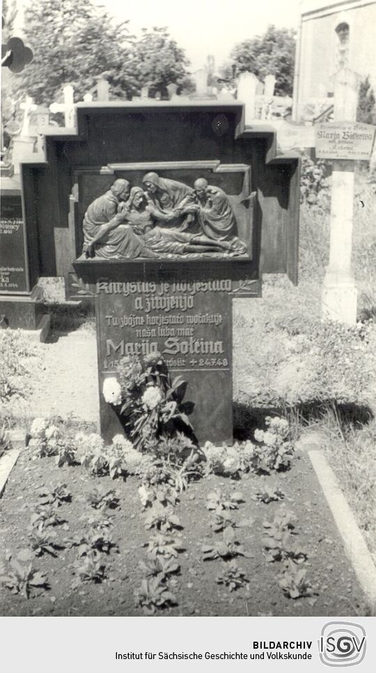 Grabkreuz in Crostwitz