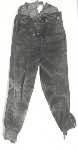 Bild: Lederhose für Männer aus Lauske bei Hochkirch