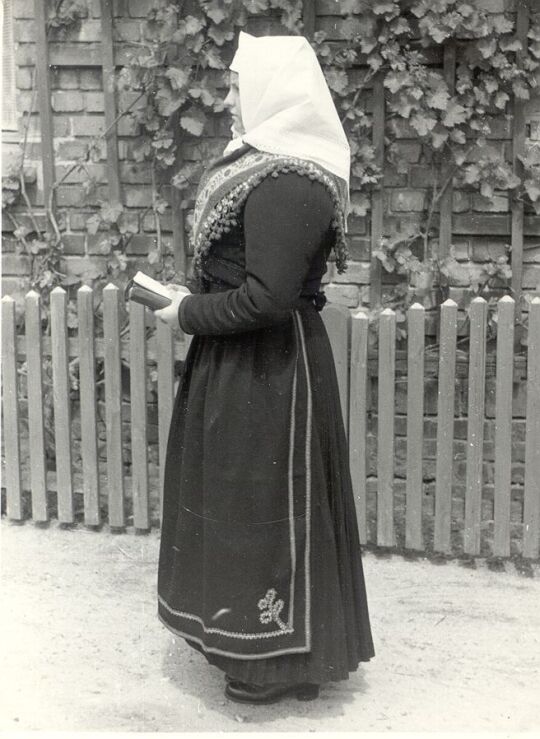 Kirchgangs- und Beichttracht aus Nochten