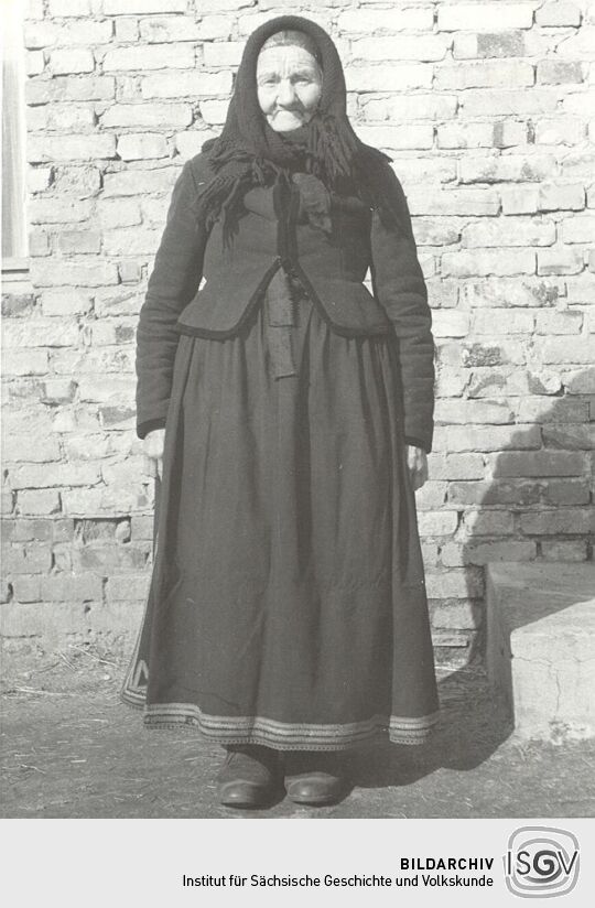 Kirchgangstracht im Winter aus Nochten