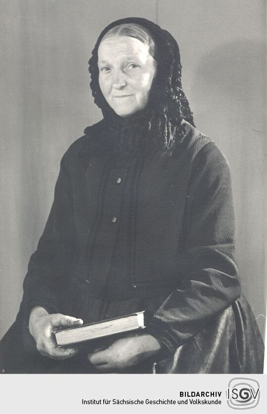 Kirchgangstracht aus Hoyerswerda