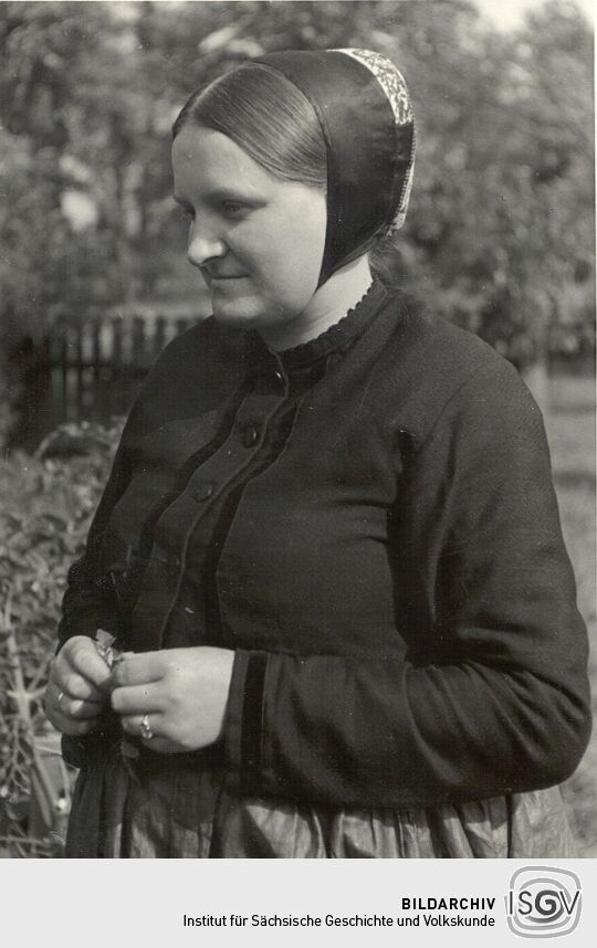 Alltagstracht aus Seidewinkel