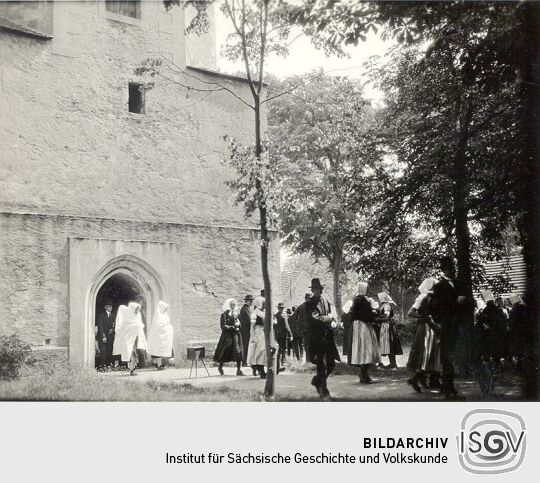 Nach der Messe in Schleife