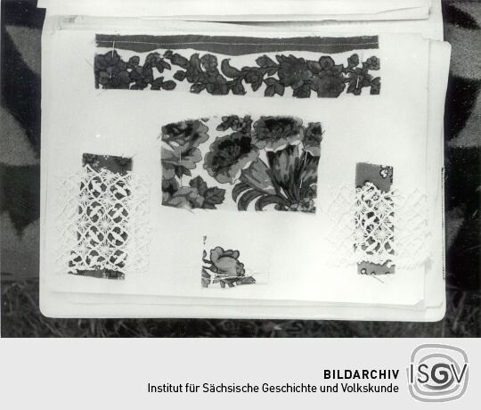 Teile der Schleifer Tracht aus Rhone