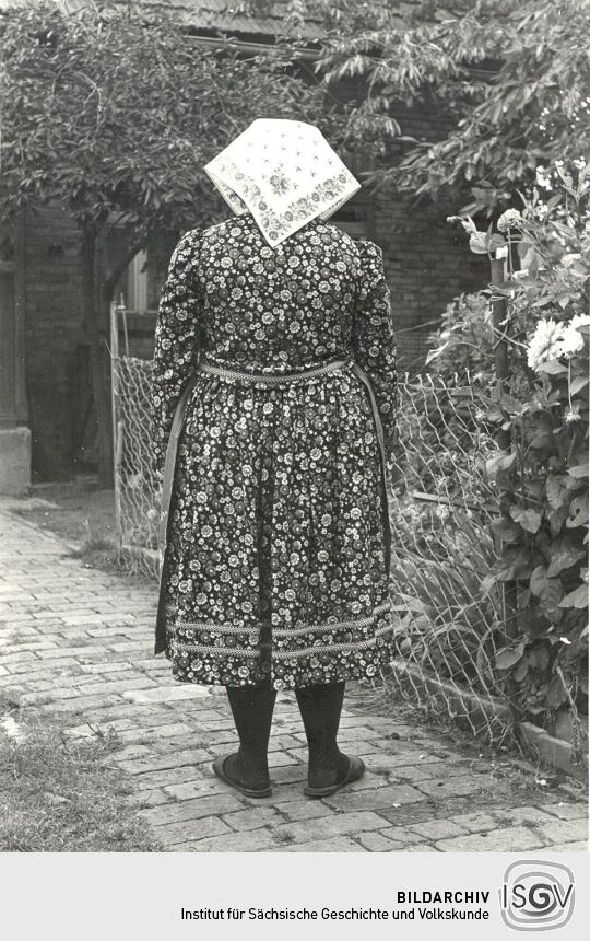 "Halbdeutsche" Schleifer Tracht aus Rohne, Alltagstracht
