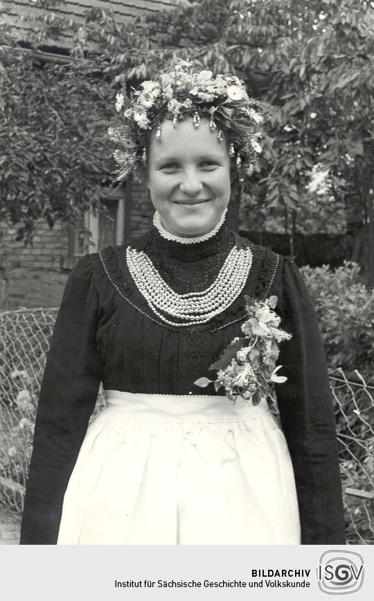 "Halbdeutsche" Schleifer Tracht aus Rohne, Brautjungfer