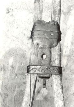 Bild: Kunstschmiedearbeit an einem Ackerwagen aus Bluno