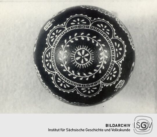 Osterei in Kratztechnik aus der Umgebung Hoyerswerdas