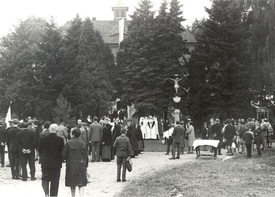 Einweihung der Pfarrkirche in Sdier