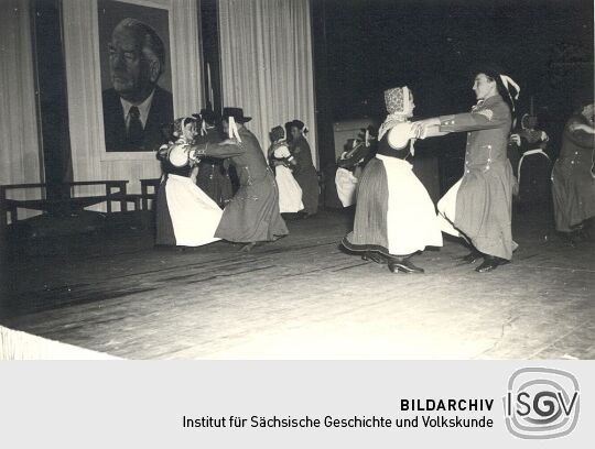 Tanzgruppe des sorbischen Volkskunstensembles