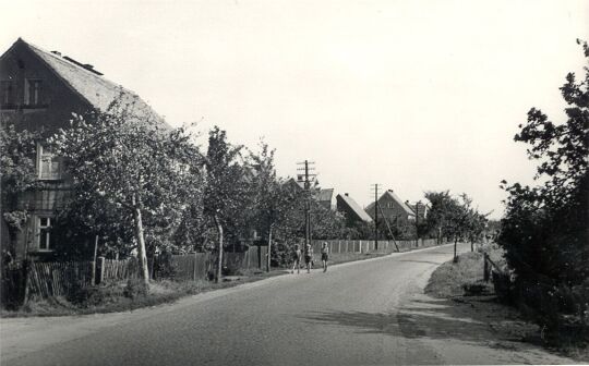 Straßenansicht in Burk