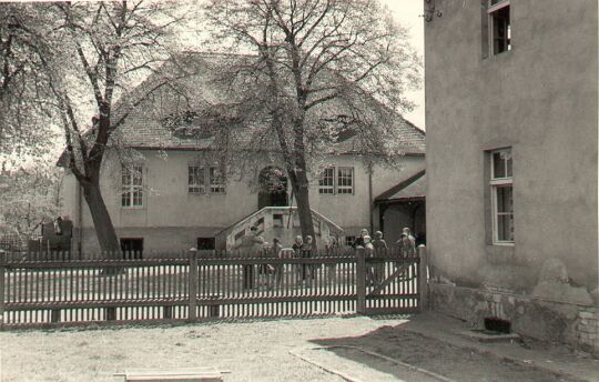 Schule in Neudorf/ Spree