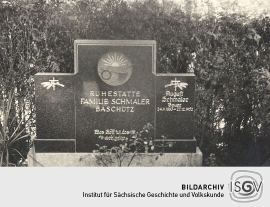 Grabdenkmal in Purschwitz