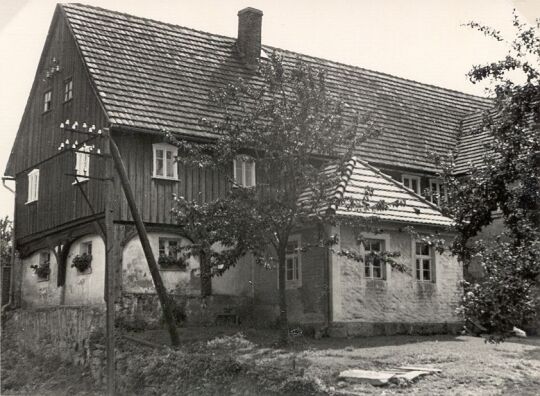 Wohnhaus mit Anbau in Waditz