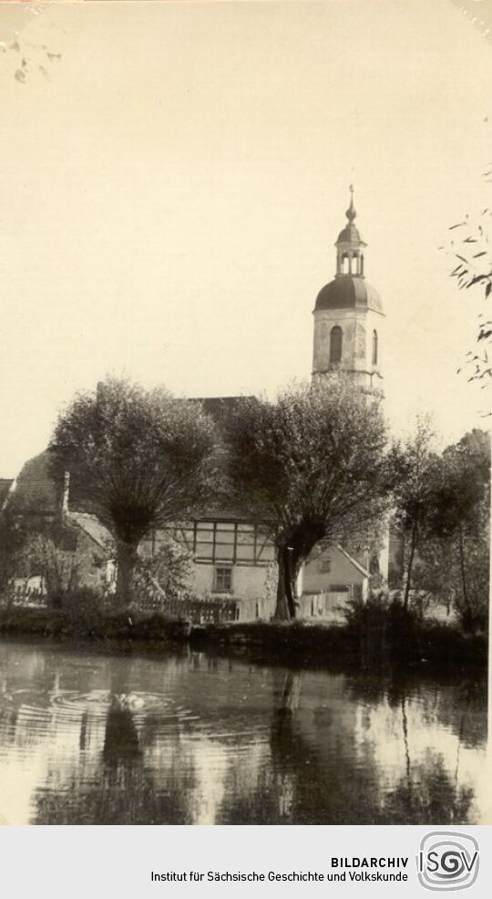 Die Kirche in Oßling