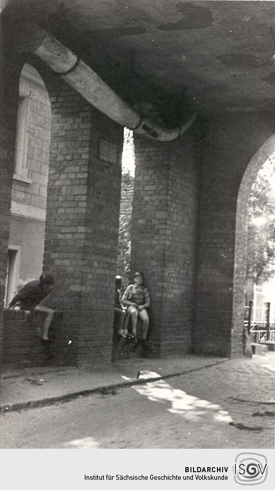 Kieferknochen eines Wales in Lübbenau